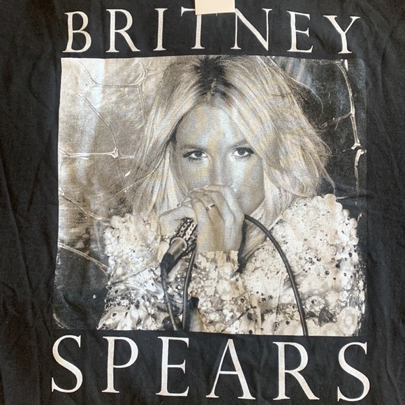 NWT Britney Spears Black Size 2XL T-Shirt - Picture 2 of 5